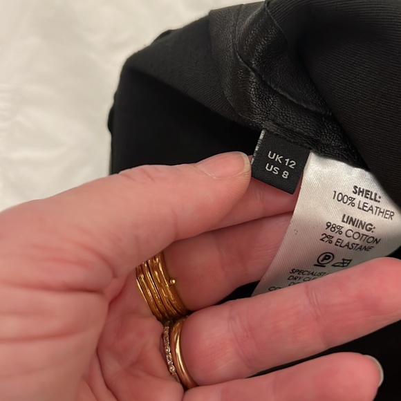 Iris and Ink black leather pencil skirt size 8 - Picture 6 of 9